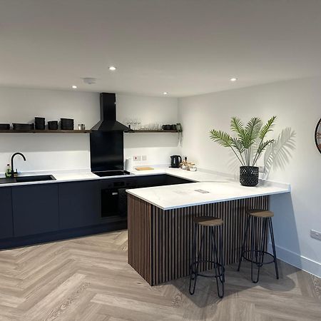 New 2 Bed Apartment In Royston High St Esterno foto