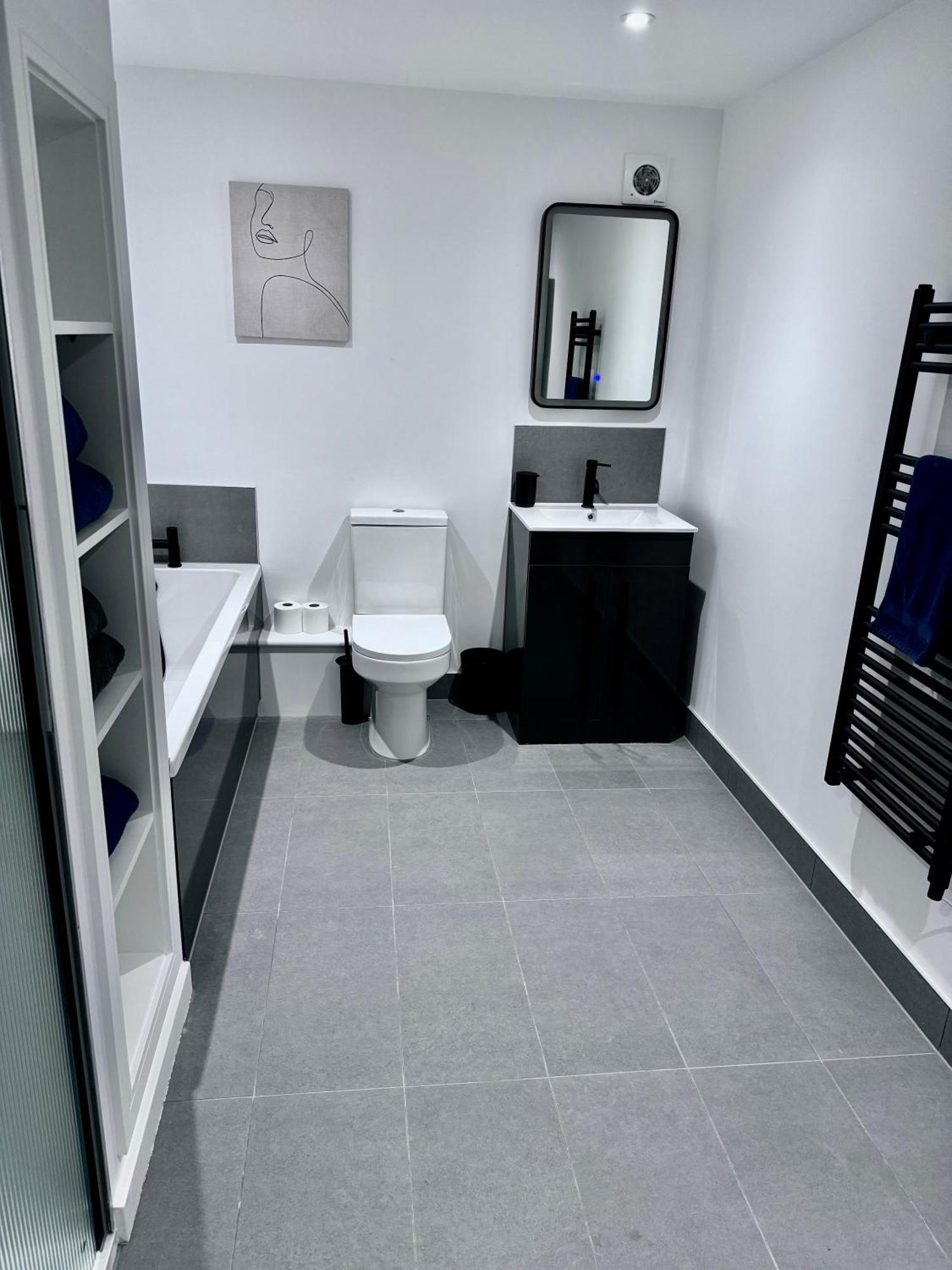 New 2 Bed Apartment In Royston High St Esterno foto